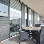 One-bedroom In Apartment *